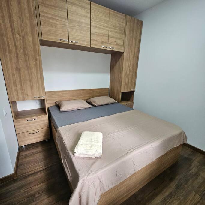 צ'יסינאו 2 Bedroom Central Apartment מראה חיצוני תמונה